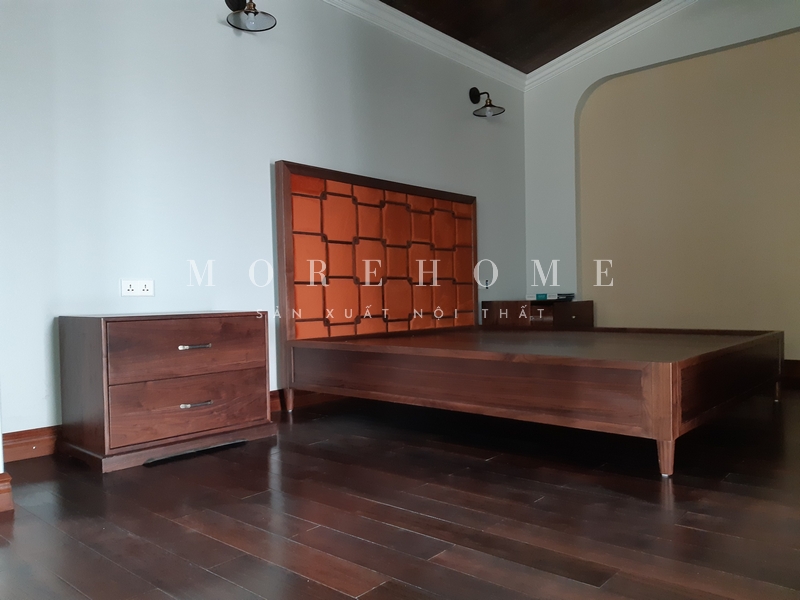 Việc thi công phòng ngủ gỗ tự nhiên hiện đại sẽ bao gồm các nội thất được sắp xếp khoa học và cung cấp đầy đủ tiện nghi cho người sử dụng.